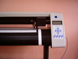 termotransferový tisk - plotter na výřez motivu pro zažehlení